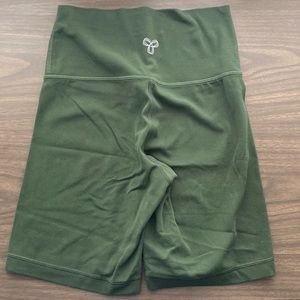 Tna Butter Biker Shorts
